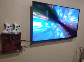 Compact studio with TV 4K and Xbox